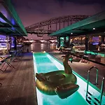 Hotel Off Paris Seine