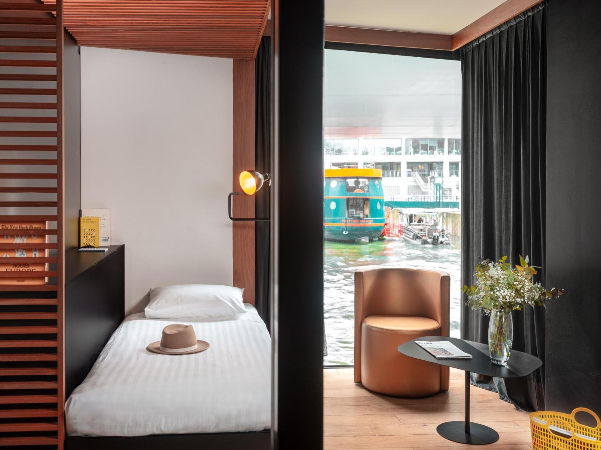 Off Seine 4* Parigi