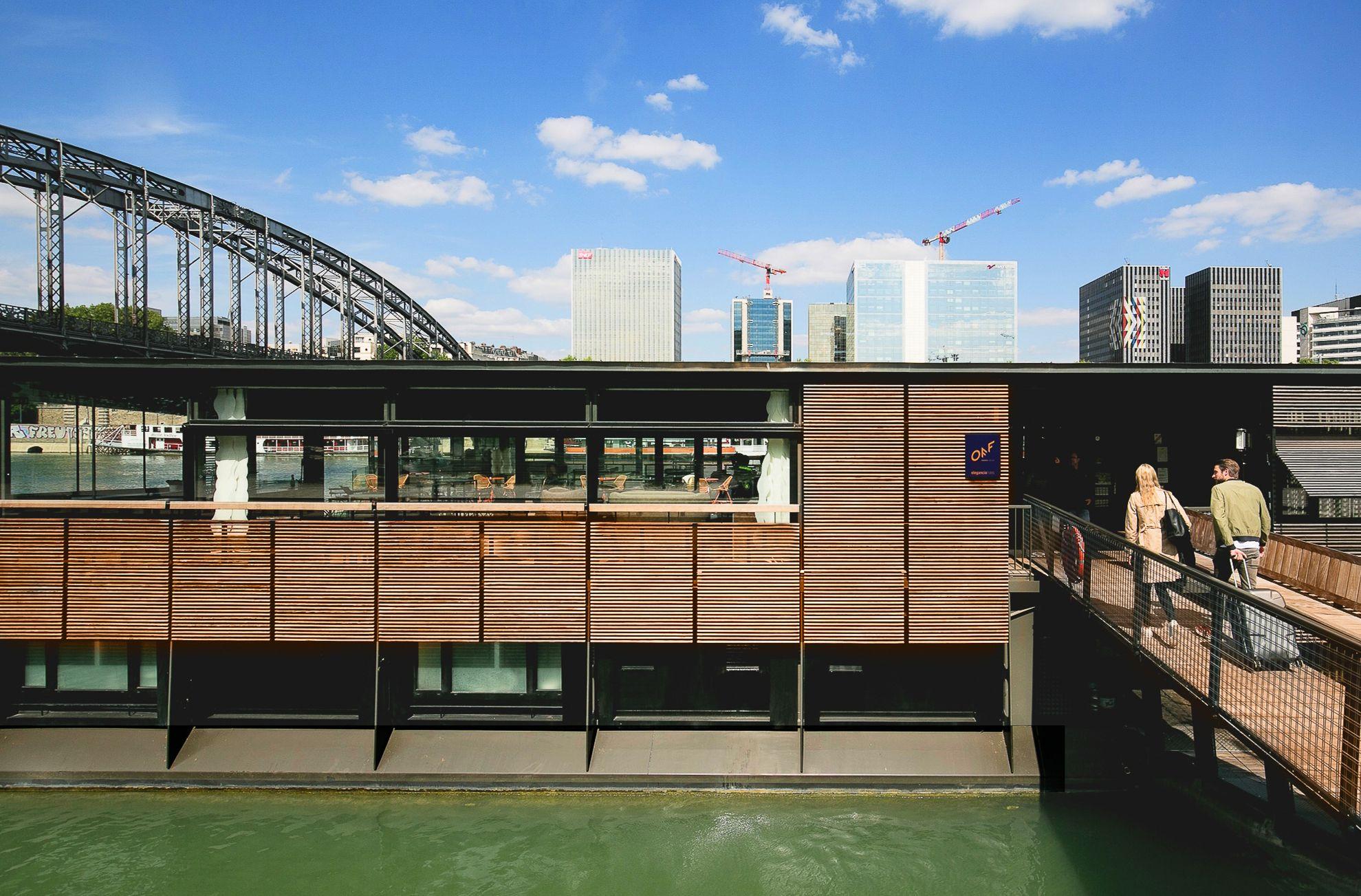 Off Seine Hotel 4*